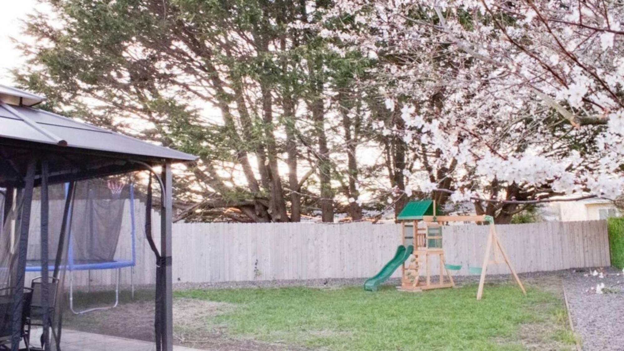 Private Home - Playground, Jumping Mat, Bbq, Darts, Firepit, Gazebo, 4 Smart Tvs, White Cotton Bedding, - The Redwood Cul-De Sac Beach Retreat Crescent City Exterior foto