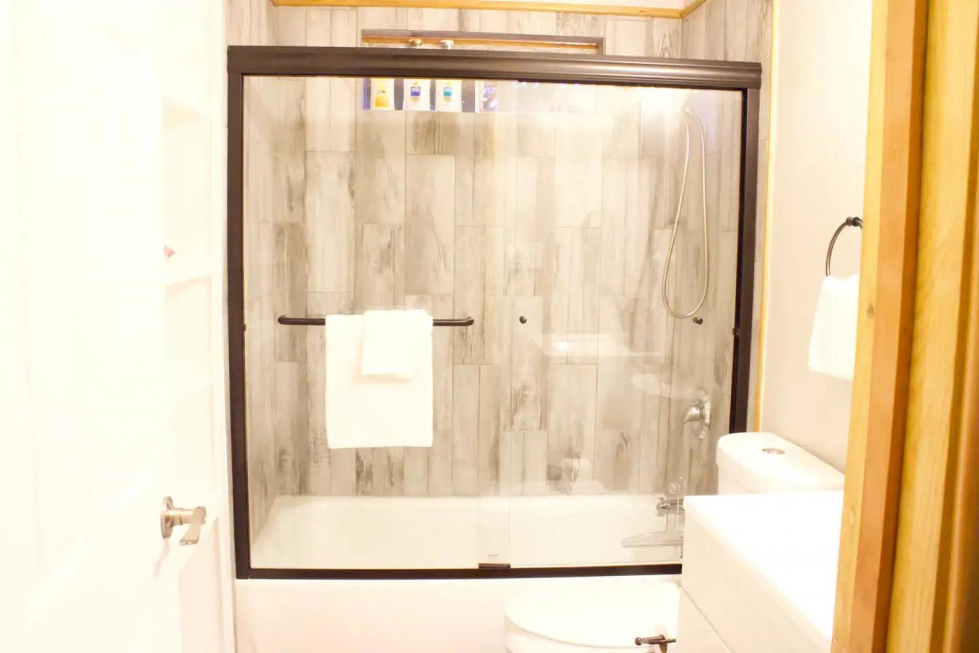 Private Home - Playground, Jumping Mat, Bbq, Darts, Firepit, Gazebo, 4 Smart Tvs, White Cotton Bedding, - The Redwood Cul-De Sac Beach Retreat Crescent City Exterior foto